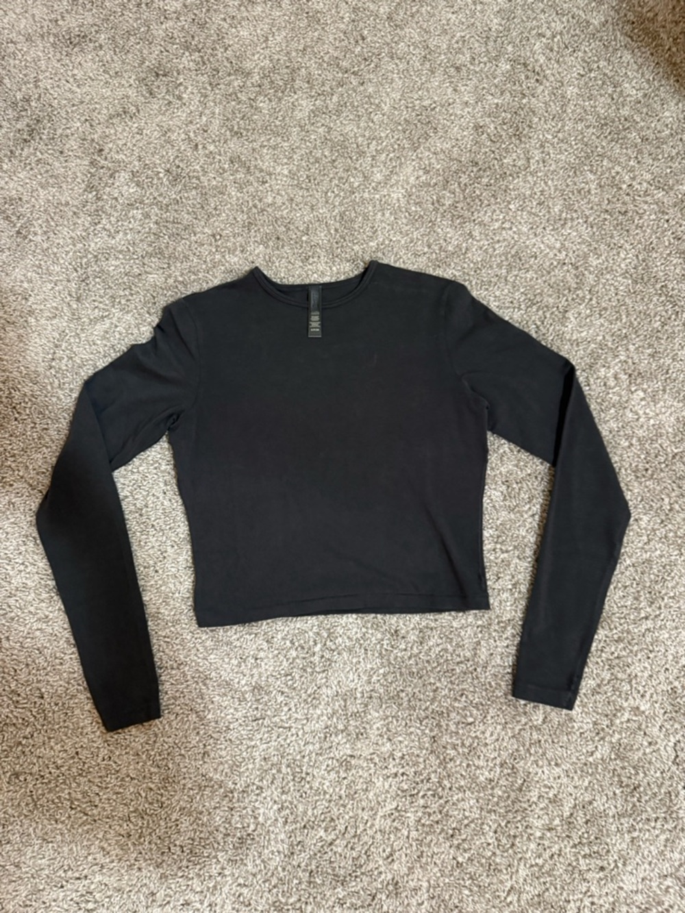 Skims Black Long-Sleeve Crewneck Crop Top - Women